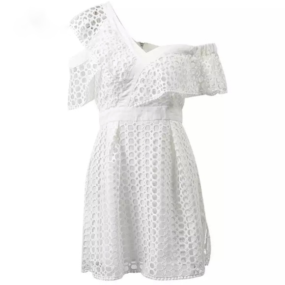 White One-Shoulder Guipure-Lace Mini Dress - Picture 2 of 8